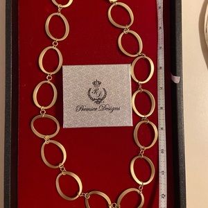 “Go for the Gold” necklace, by Premier Designs.